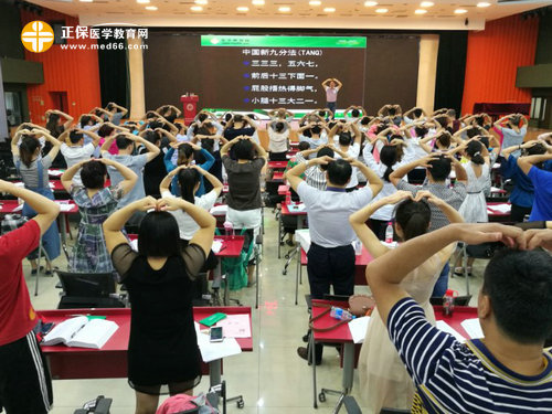 學(xué)員積極參與課堂互動，現(xiàn)場反響非常強烈